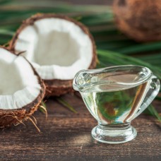 Fractionated Coconut Oil (MCT) | Organic | Lightweight and Versatile Carrier